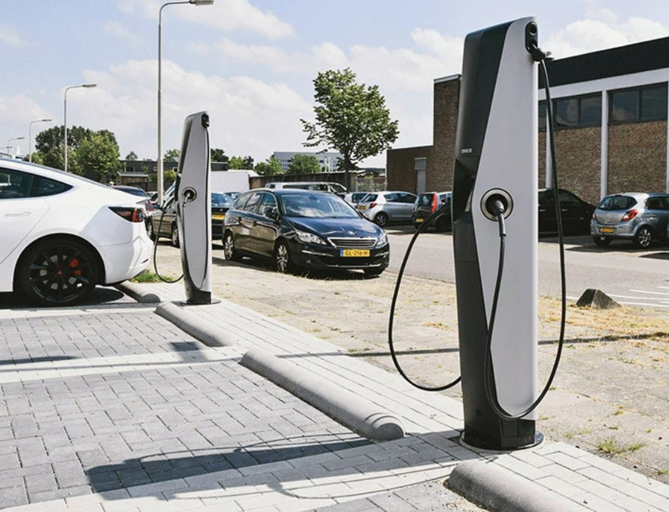 Why are some ev charging stations free, HOW TO START EV CHARGING STATIONS FOR BUSINESSES IN THE US 2024; ARE EV CHARGING STATIONS FREEPicture